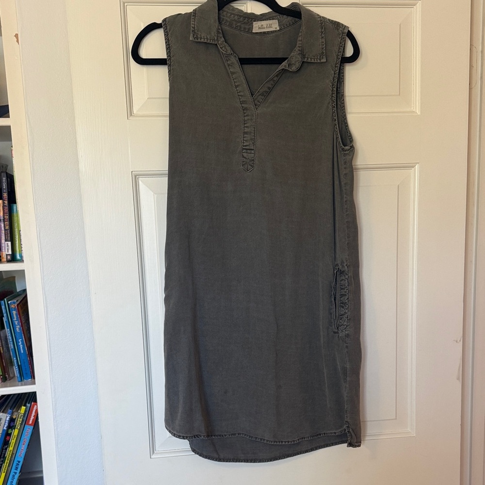 Bella Dahl Light Gray Collared dress